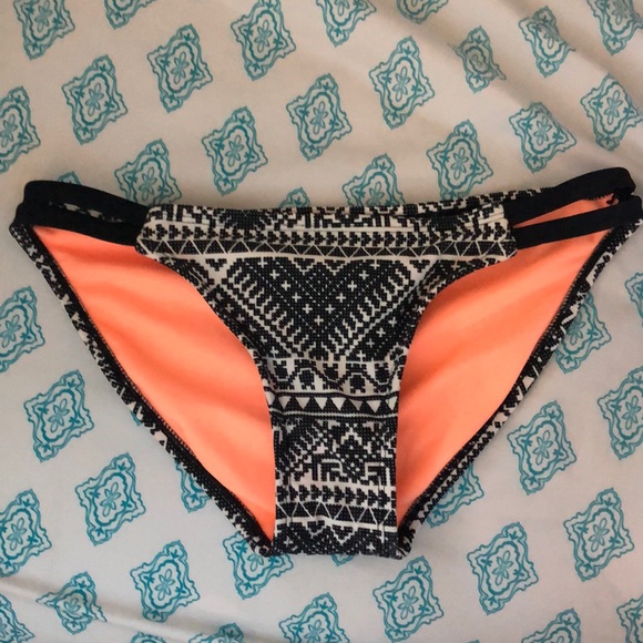 Bikini bottoms - Picture 1 of 2